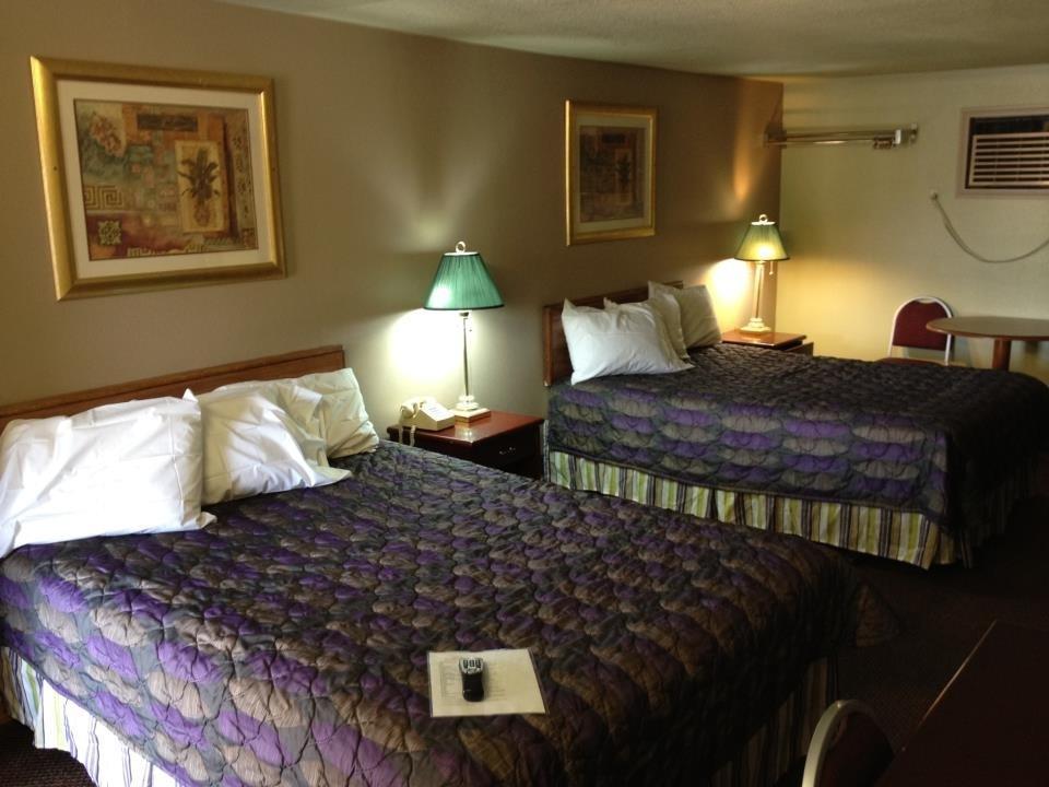 Trails West Motel South Hutchinson Экстерьер фото