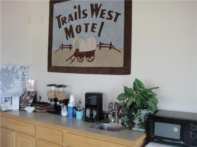 Trails West Motel South Hutchinson Экстерьер фото